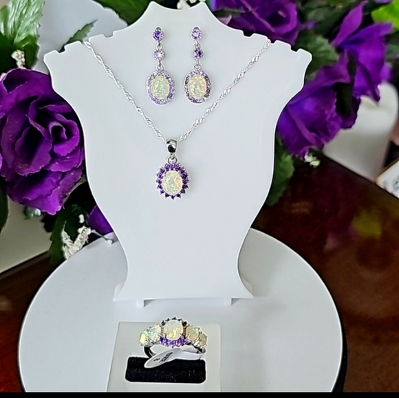 Jewelry - (NWT) Oval-Cut White Opal & Amethyst Flower Set